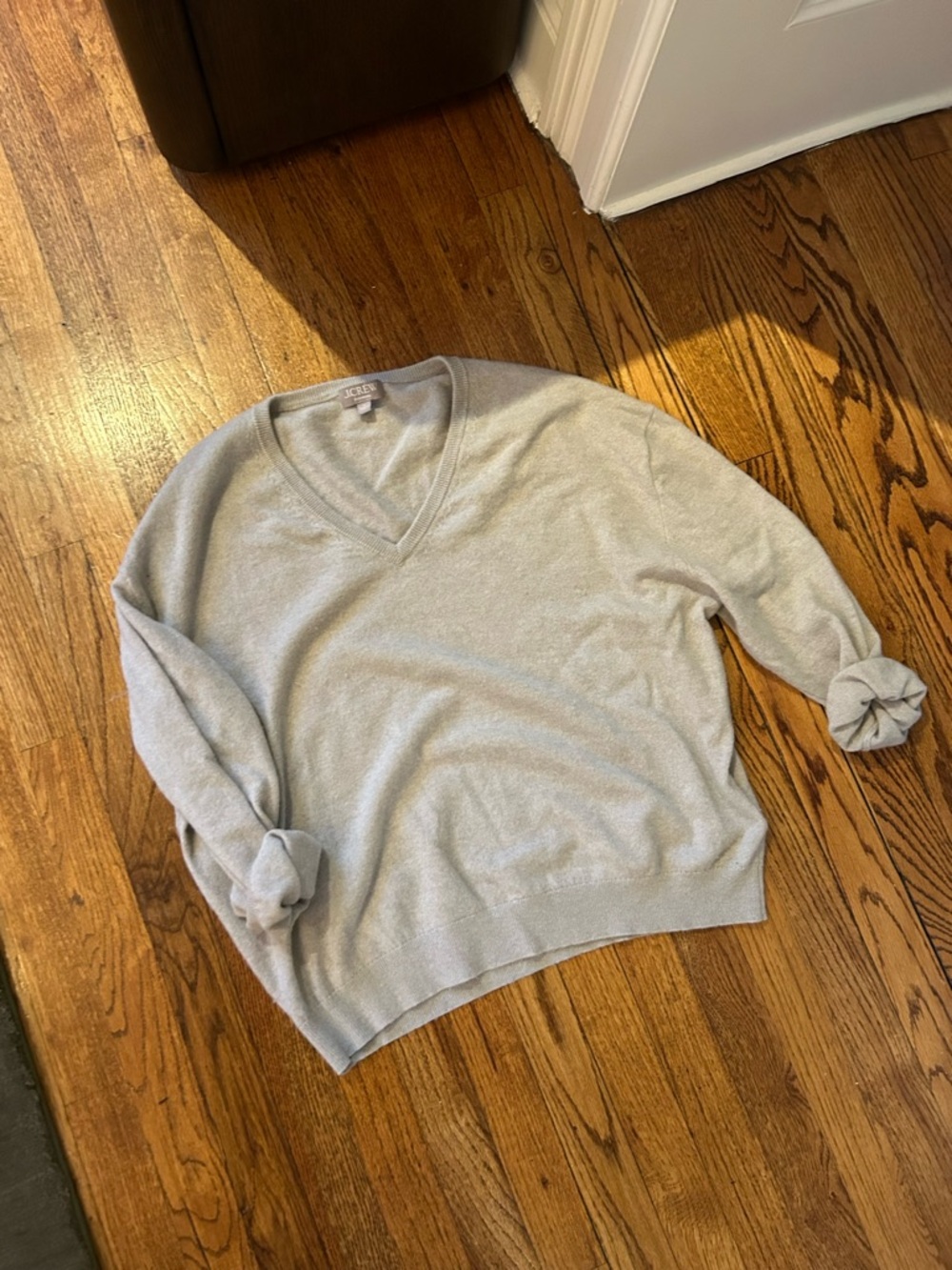 Jcrew cashmere light grey V-neck sweater